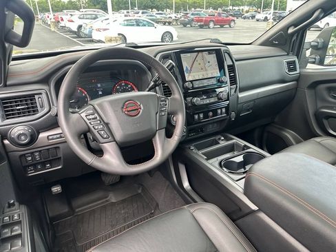 Used 2024 Nissan Titan PRO-4X w/ Pro-4x Convenience Package AWD/4WD image 31