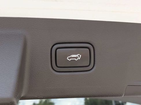 Used 2022 Kia Telluride SX w/ Towing Package FWD image 13