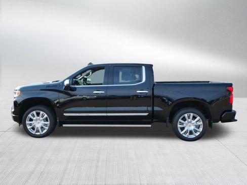 Used 2026 Chevrolet Silverado 1500 High Country AWD/4WD image 4