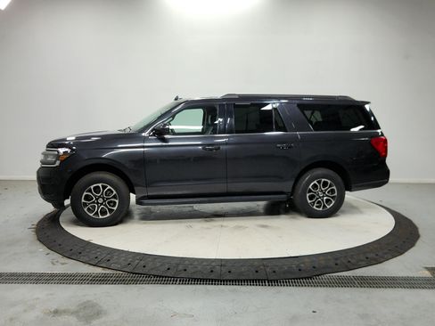 Used 2024 Ford Expedition Max XLT AWD/4WD image 5