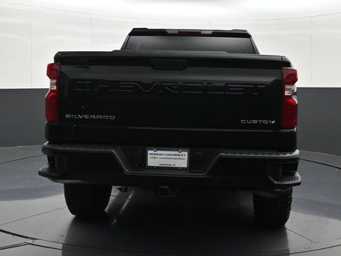 Used 2024 Chevrolet Silverado 1500 Custom Trail Boss AWD/4WD image 4