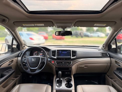 Used 2017 Honda Pilot EX-L image 2