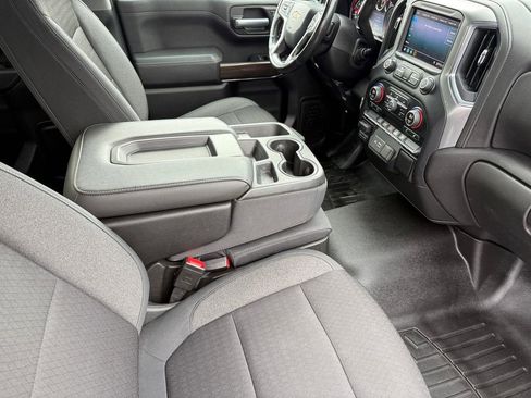 Used 2019 Chevrolet Silverado 1500 LT image 20
