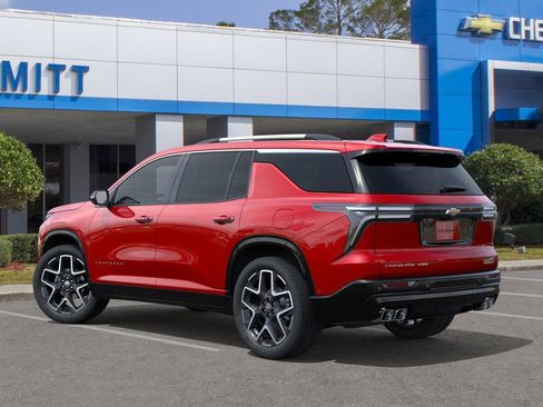 New 2026 Chevrolet Traverse High Country w/ LPO, Floor Liner Package AWD/4WD image 3