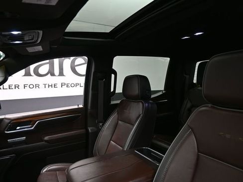 Used 2023 GMC Sierra 1500 Denali w/ Denali Reserve Package image 17