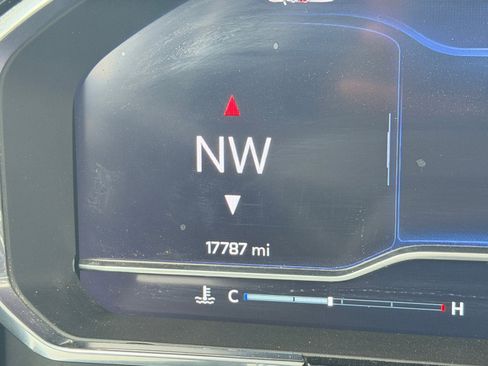 Used 2024 Chevrolet Silverado 1500 RST AWD/4WD image 13