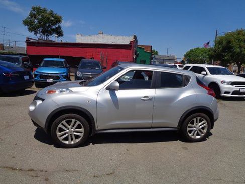 Used 2014 Nissan Juke S AWD/4WD image 3