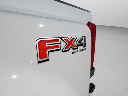 Used 2025 Ford F450 XLT w/ FX4 Off-Road Package AWD/4WD image 14