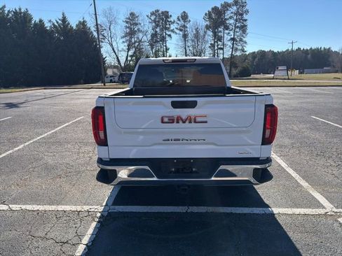 Used 2024 GMC Sierra 1500 SLT image 5