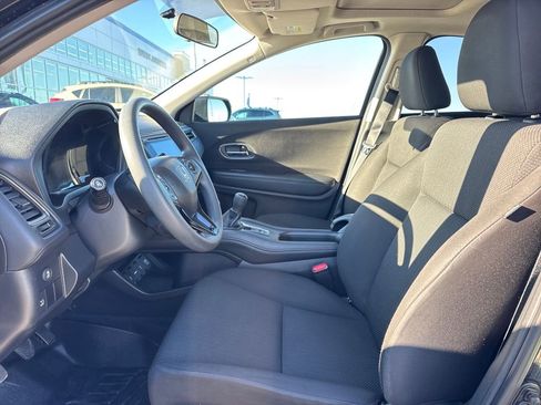 Used 2016 Honda HR-V EX image 13