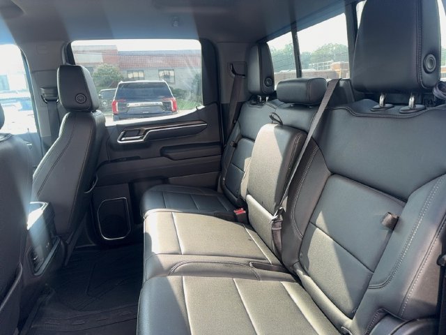 Used 2022 Chevrolet Silverado 1500 RST w/ Redline Edition AWD/4WD image 17