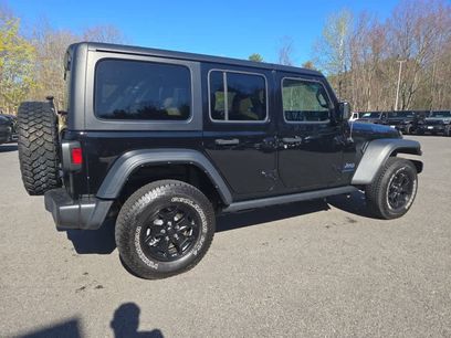 Used 2023 Jeep Wrangler Unlimited w/ Cold Weather Group