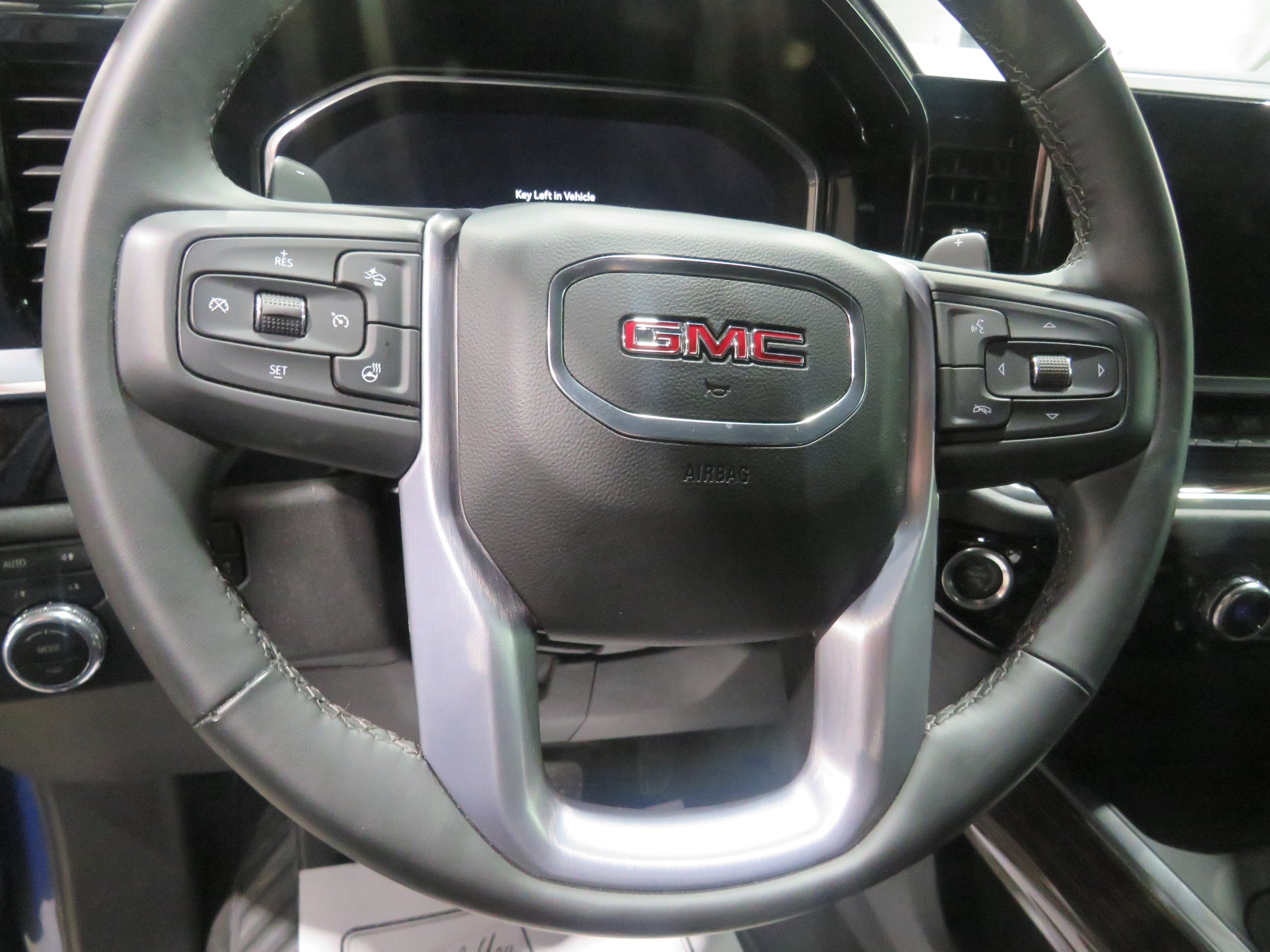 Used 2026 GMC Sierra 1500 Elevation w/ X31 Off-Road Package AWD/4WD image 15