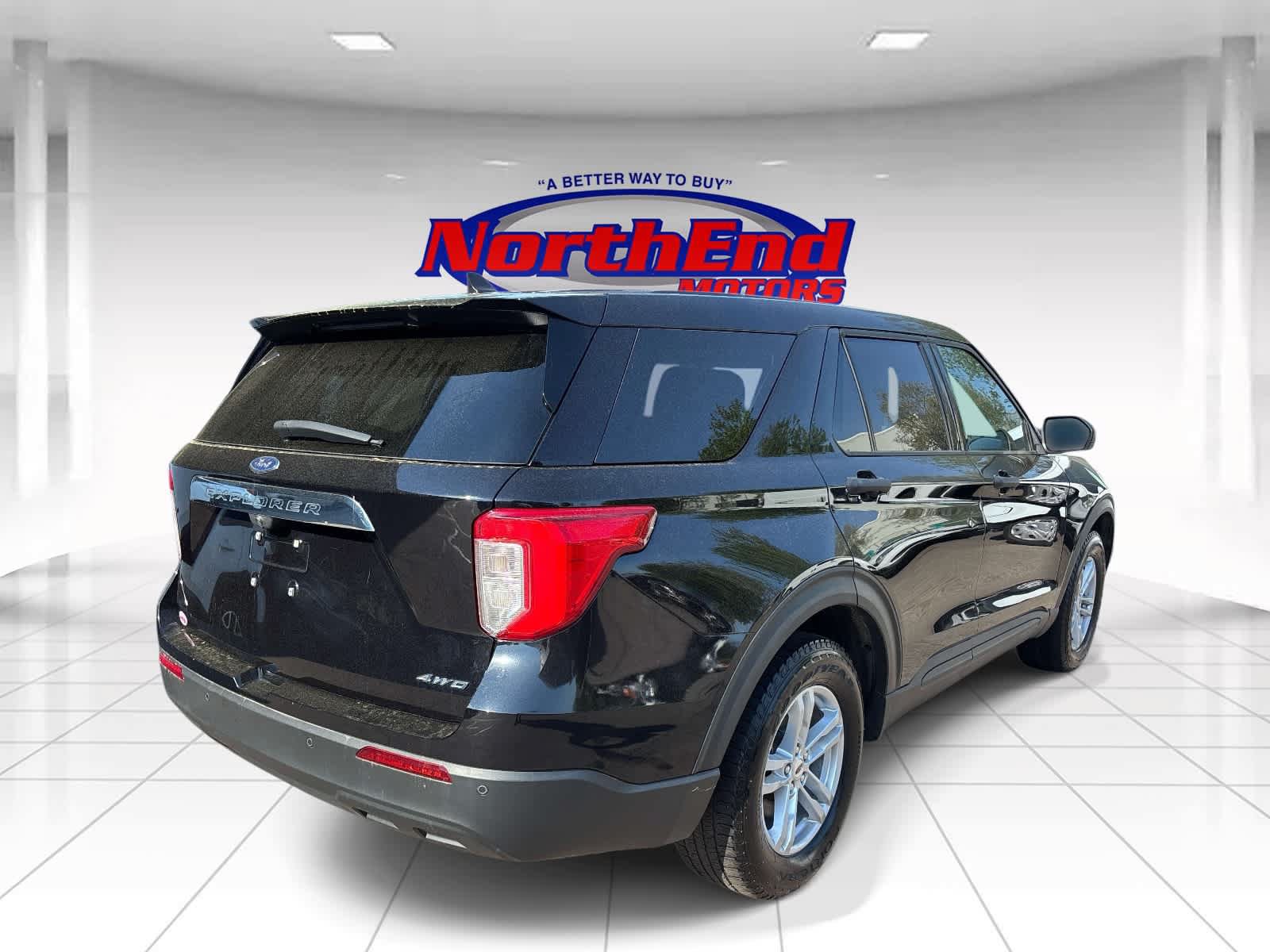 Used 2022 Ford Explorer 4WD image 3