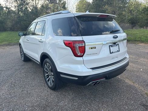 Used 2018 Ford Explorer Platinum image 4