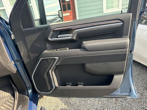 Used 2025 Chevrolet Silverado 2500 LT image 12