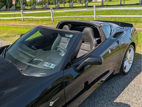 Used 2016 Chevrolet Corvette Stingray Coupe w/ 2LT Preferred Equipment Group RWD image 11