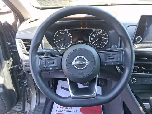 Used 2023 Nissan Rogue SV FWD image 15