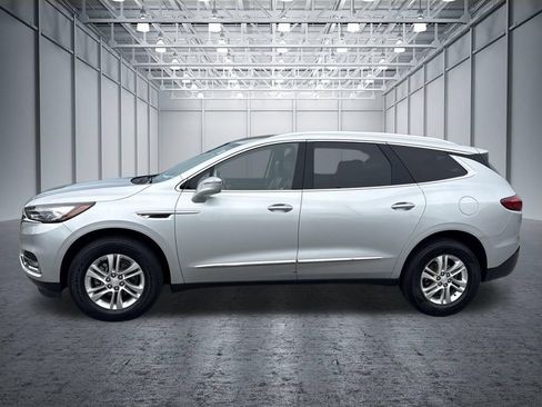 Used 2019 Buick Enclave Essence FWD image 2