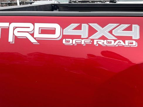 Used 2023 Toyota Tacoma TRD Off-Road image 8