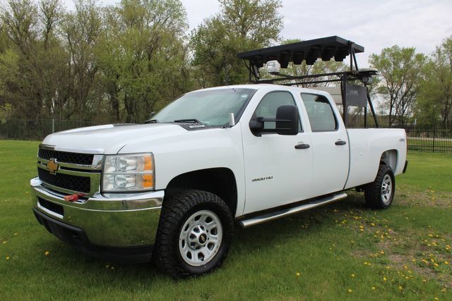 Used 2014 Chevrolet Silverado 3500 W/T AWD/4WD image 3