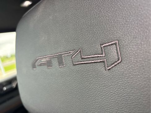 Used 2022 GMC Sierra 1500 AT4 w/ AT4 Preferred Package AWD/4WD image 33
