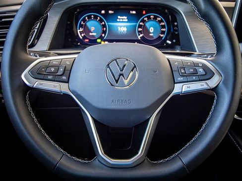 New 2026 Volkswagen Atlas Cross Sport SE image 32