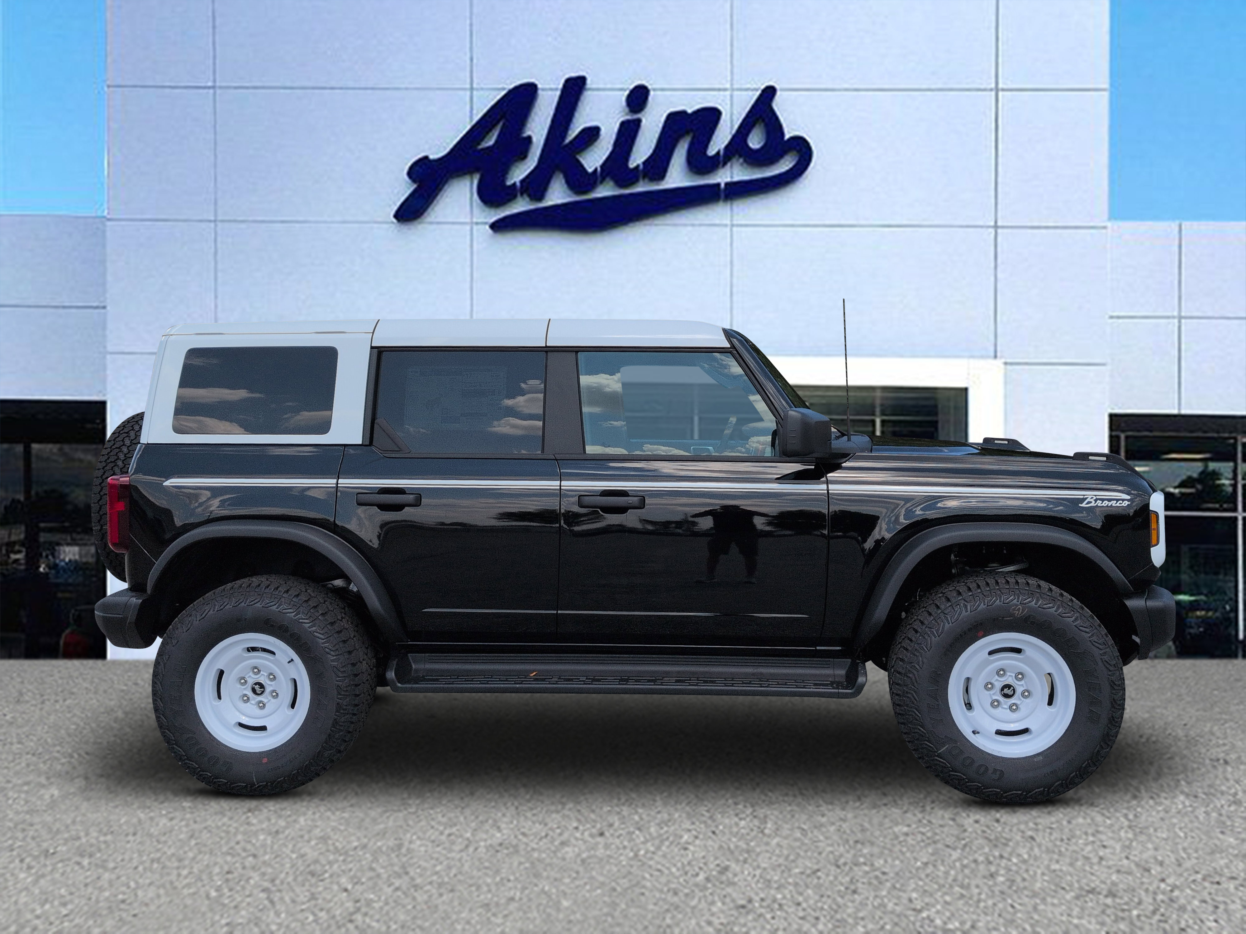 New 2026 Ford Bronco Heritage Edition AWD/4WD image 1