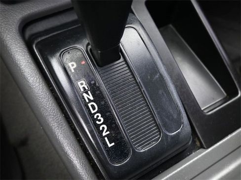 Used 2000 Isuzu Rodeo S image 4