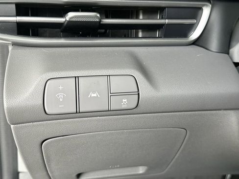 Used 2021 Hyundai Elantra SEL image 18