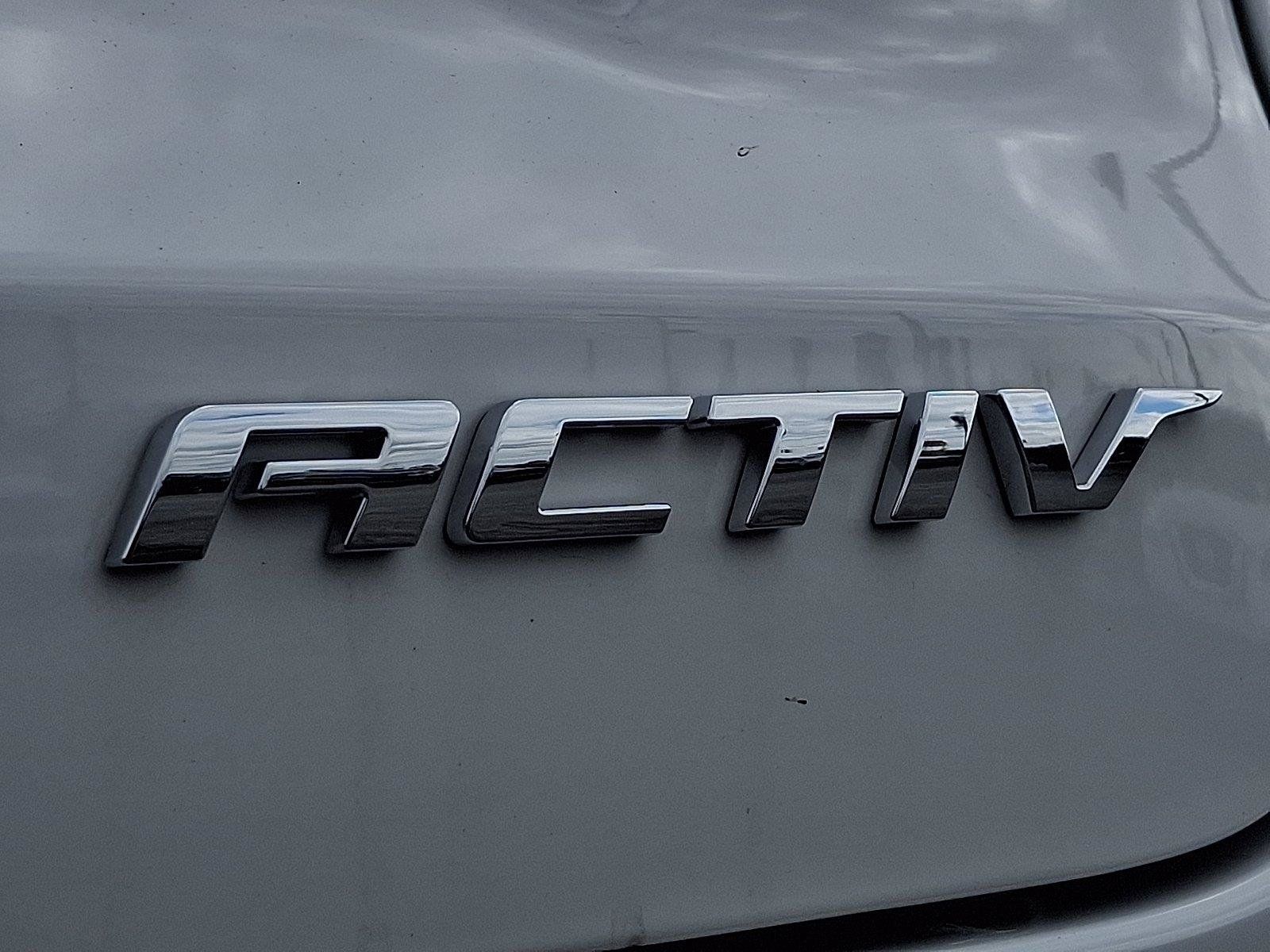 Used 2025 Chevrolet Trax ACTIV w/ Sunroof Package FWD image 31
