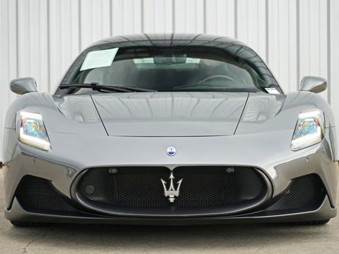 Used 2022 Maserati MC20 Coupe image 9