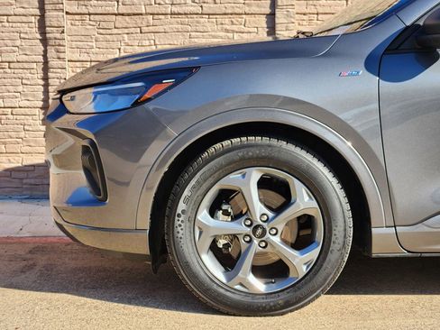 Used 2023 Ford Escape ST-Line w/ Cold Weather Package image 9