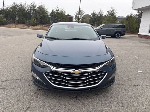 Used 2024 Chevrolet Malibu LT image 4