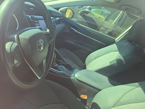 Used 2019 Toyota Camry LE FWD image 6