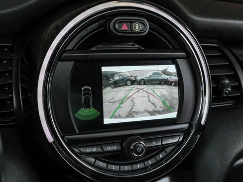 Used 2019 MINI Cooper S w/ Premium Package image 19