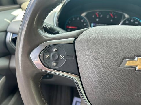 Used 2019 Chevrolet Traverse LT w/ LT Premium Package FWD image 17