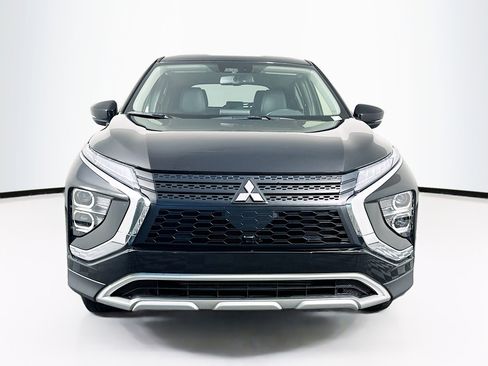Used 2025 Mitsubishi Eclipse Cross SE AWD/4WD image 2