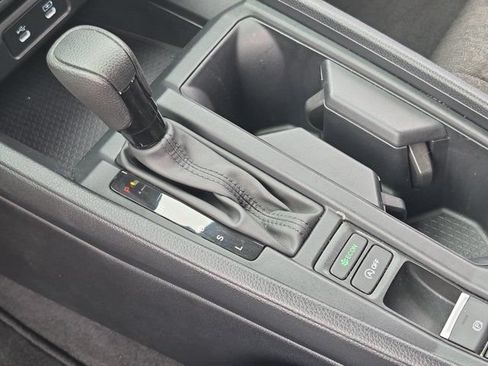 Used 2025 Honda Accord LX image 19
