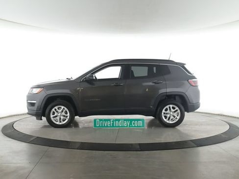 Used 2019 Jeep Compass Sport w/ Cold Weather Group AWD/4WD image 9