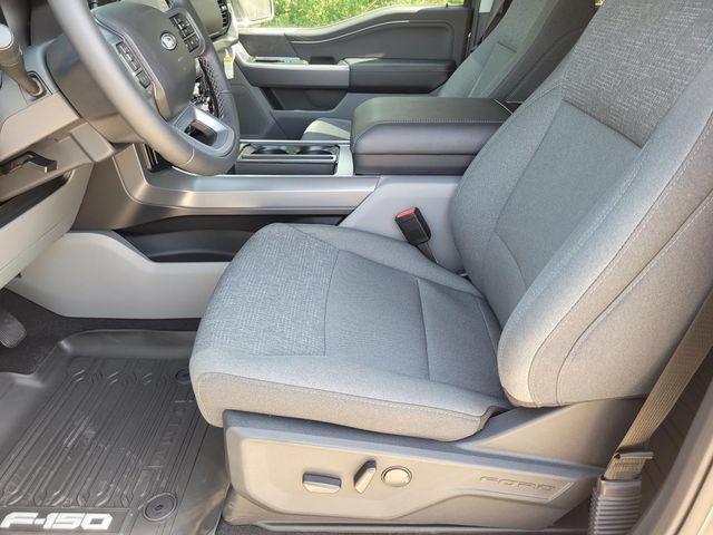 New 2026 Ford F150 XLT w/ Equipment Group 302A MID AWD/4WD image 8