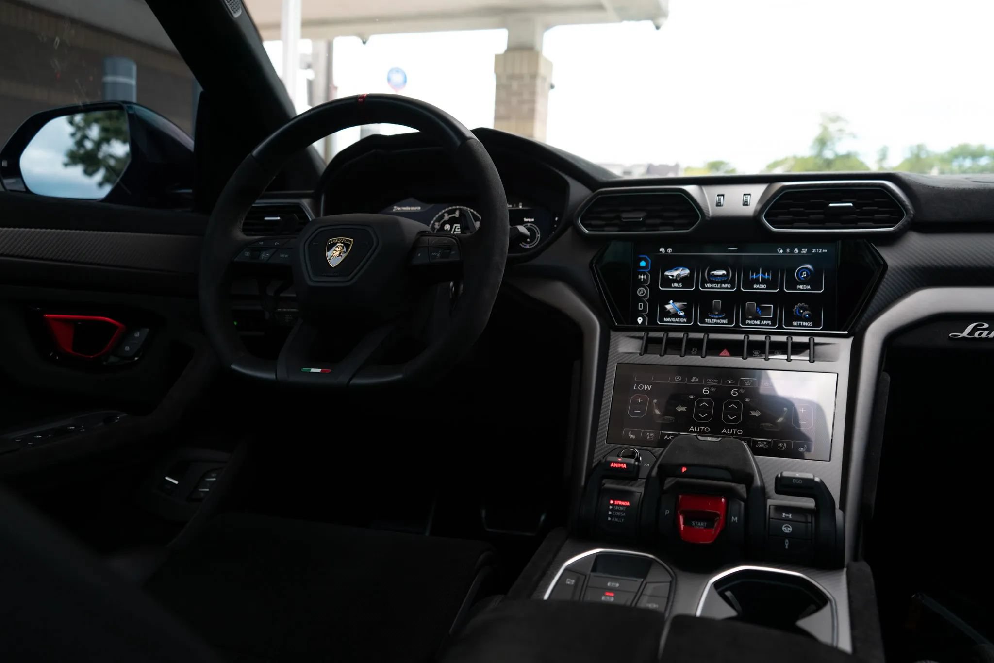 Used 2024 Lamborghini Urus Performante AWD/4WD image 63