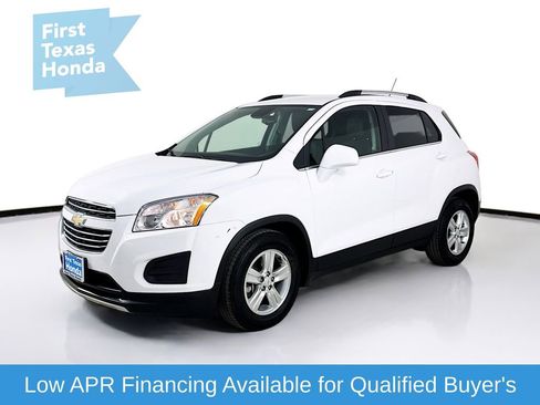 Used 2016 Chevrolet Trax LT w/ LT Convenience Package image 3