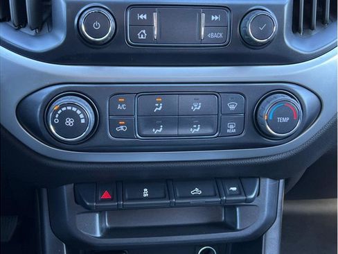 Used 2019 Chevrolet Colorado LT w/ LT Convenience Package image 15