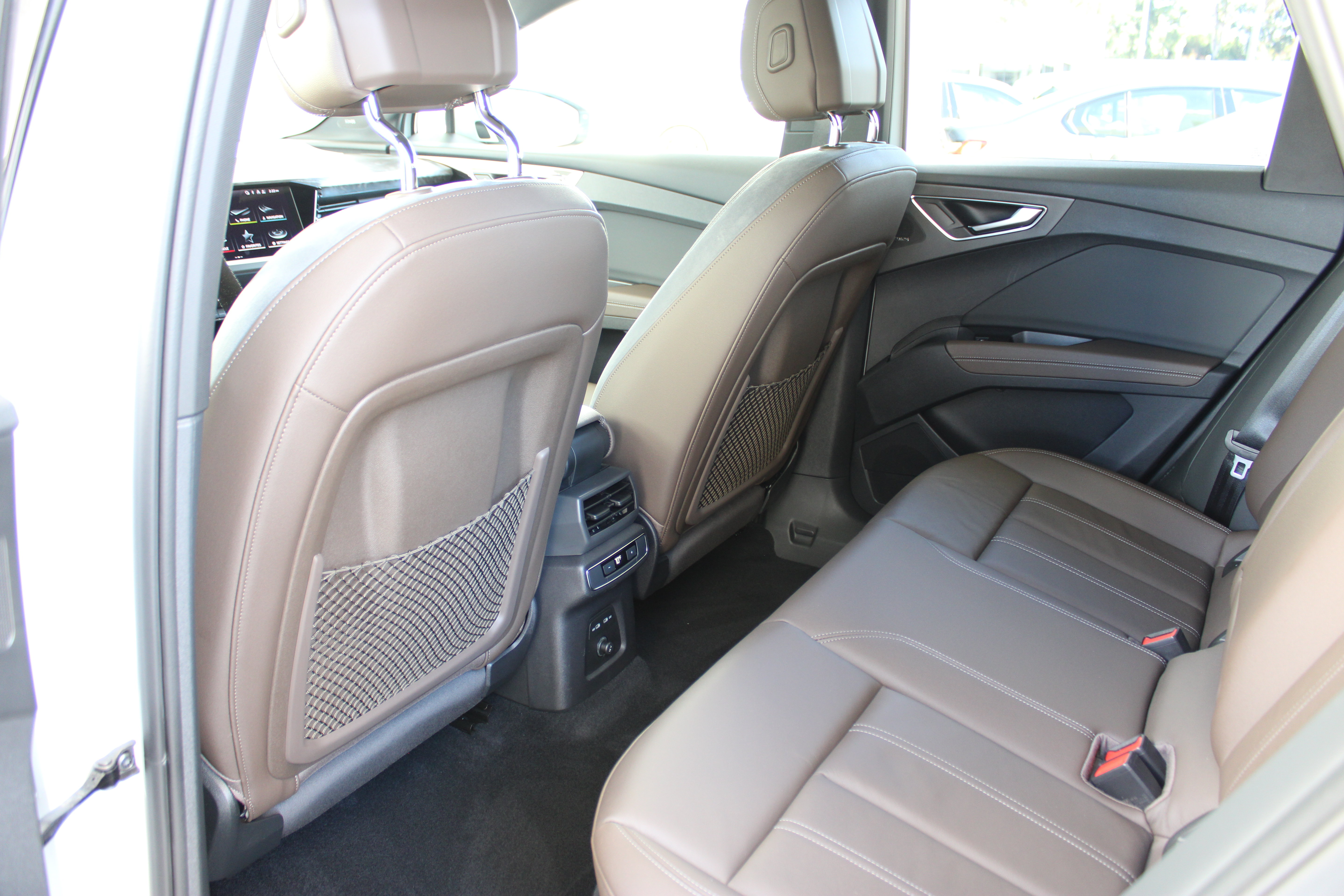 Used 2023 Audi Q4 e-tron Premium Plus RWD image 23