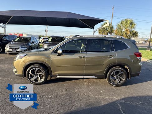 Used 2022 Subaru Forester Touring w/ Popular Package #2 AWD/4WD image 9