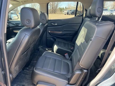 Used 2019 GMC Acadia Denali w/ Technology Package AWD/4WD image 18