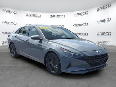 Used 2022 Hyundai Elantra SEL