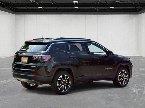 Certified 2023 Jeep Compass Limited AWD/4WD image 5