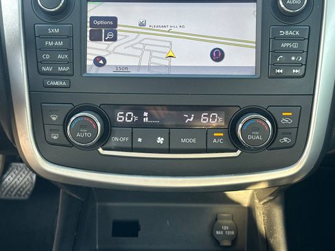 Used 2016 Nissan Altima 2.5 SL w/ 2.5 Technology Package image 29